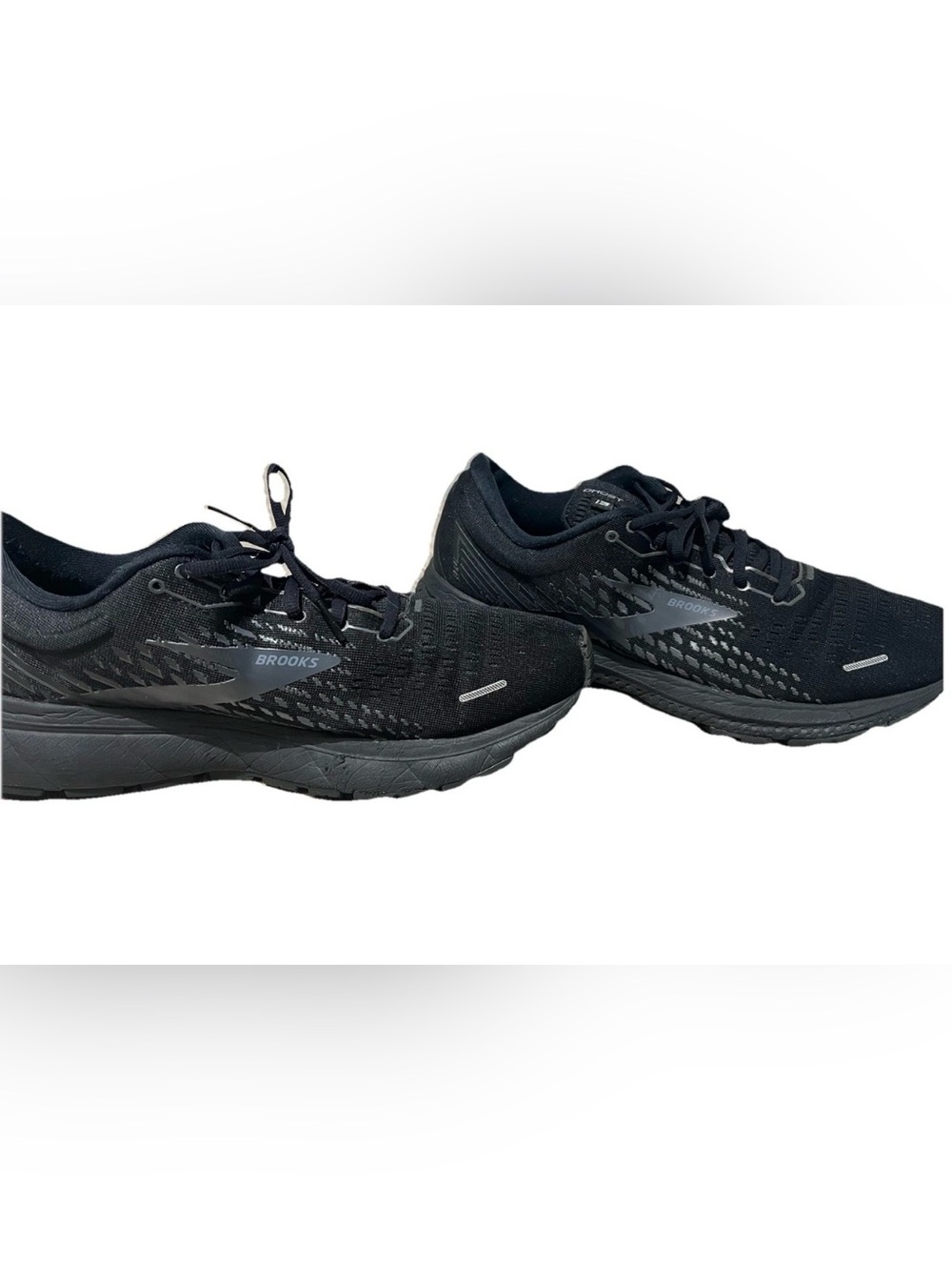 BROOKS Ghost 13 men running shoes size 12.5